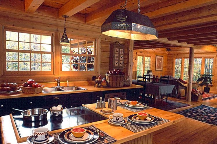 Open kitchen with square beams