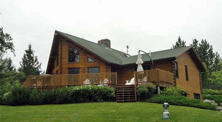 Sedona exterior front with deck