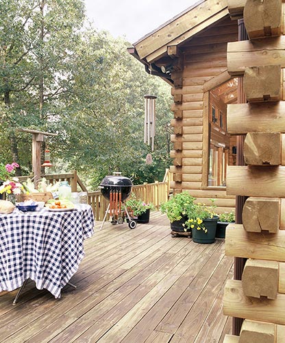 Corners of a log home